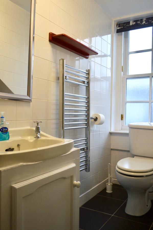 Central 1 Bedroom Apartment Sleeps 2 爱丁堡 外观 照片