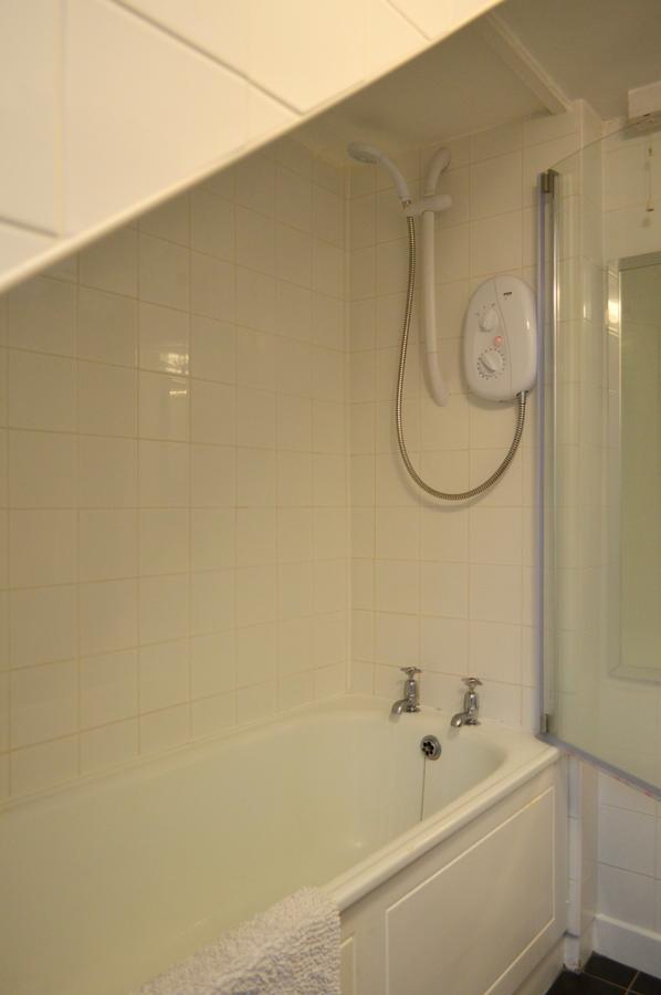 Central 1 Bedroom Apartment Sleeps 2 爱丁堡 外观 照片